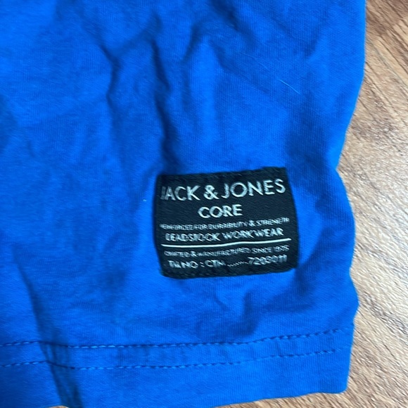 Core by Jack and Jones. Men’s crew neck. Size M - Picture 2 of 3